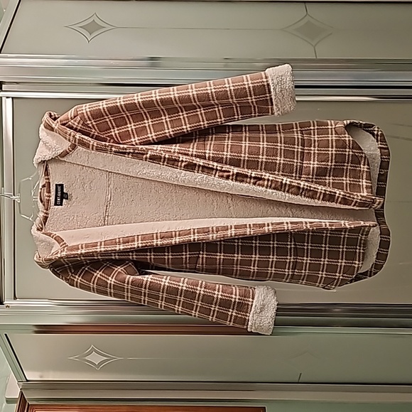 Centigrade Bonded Sherpa Lined Plaid Jacket. Brand new. Never worn. - Picture 7 of 13